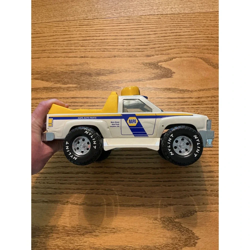 Vintage Nylint NAPA Auto Parts Pressed Steel Toy Truck Lights and Sound White